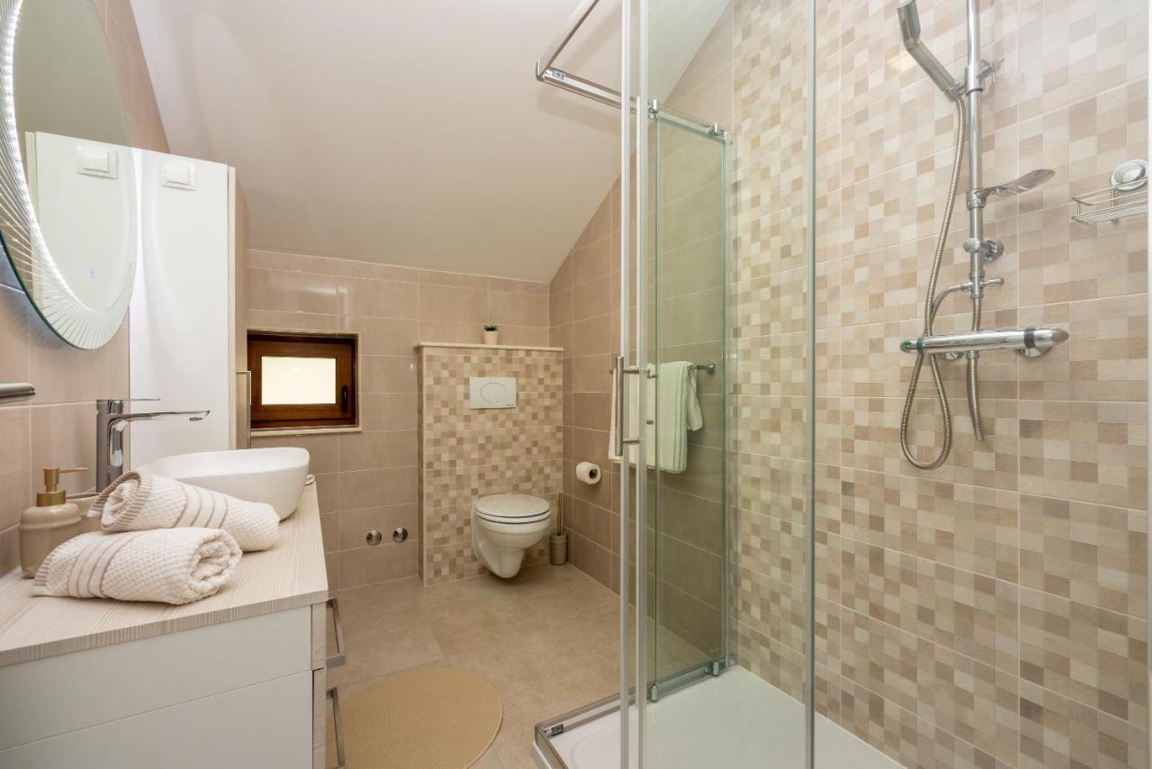 Villa Antani With Heated Pool, Sauna & Jacuzzi Crikvenica Exterior photo