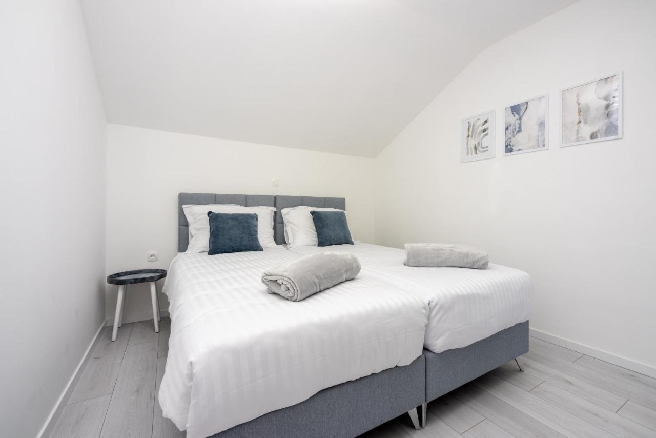 Villa Antani With Heated Pool, Sauna & Jacuzzi Crikvenica Exterior photo